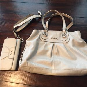 BEAUTIFUL pearl leather coach purse